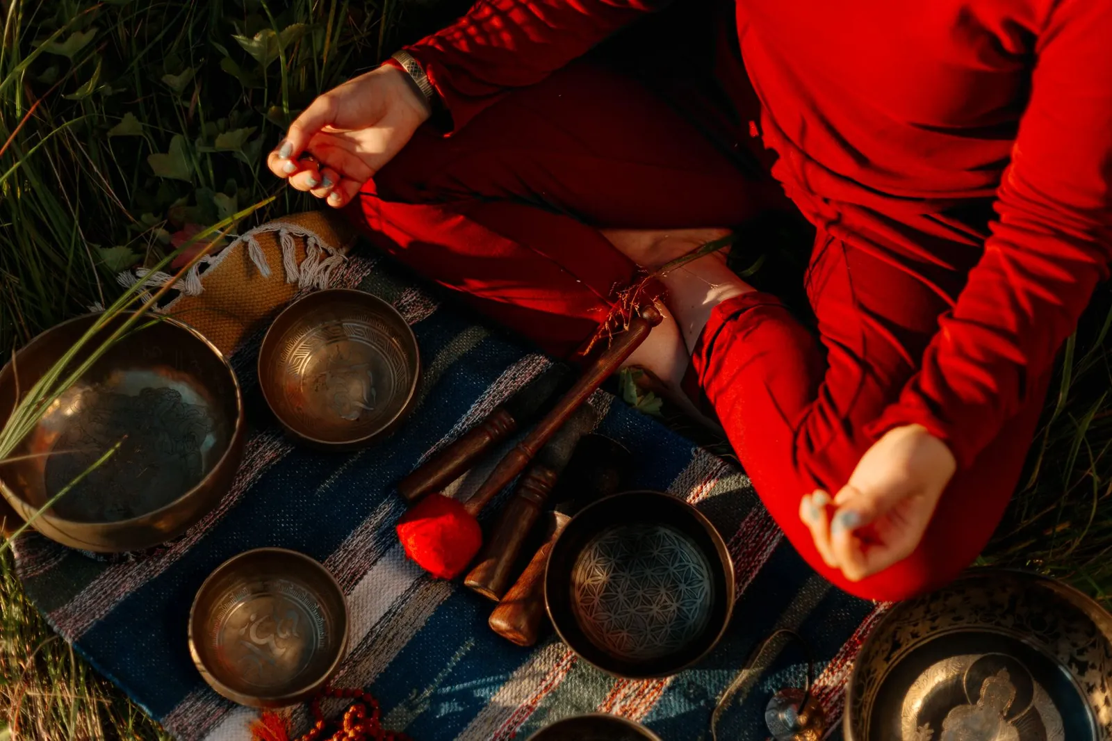 The Ayurveda Morning Routine That Actually Sticks (Built Around Our 7-Minute Goddess Flow)